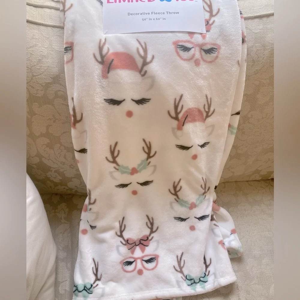 Festive Reindeer Fleece Throw Blanket